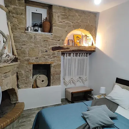 Flora's Traditional House *