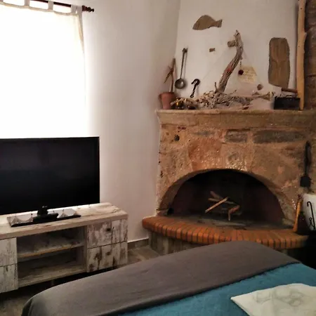 Flora's Traditional House Μάλονα Village