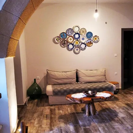 Σπίτι διακοπών Flora's Traditional House Μάλονα Village