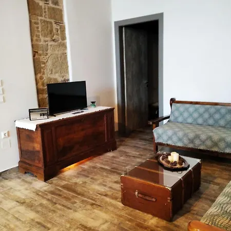 Σπίτι διακοπών Flora's Traditional House