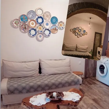 Flora's Traditional House Σπίτι διακοπών *