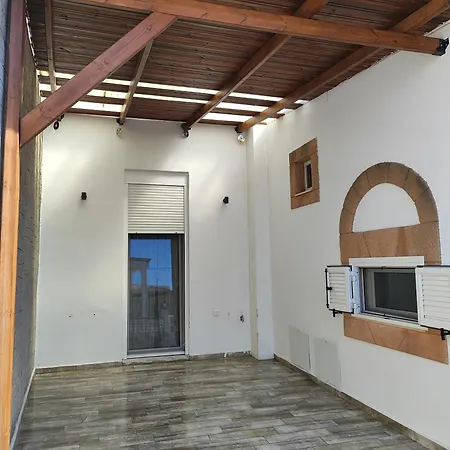 Flora's Traditional House * Μάλονα Village