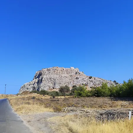 Flora's Traditional House * Μάλονα Village