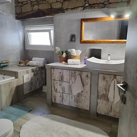 Flora's Traditional House * Malona Village