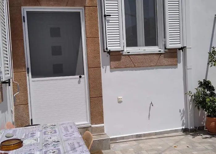 Flora's Traditional House *