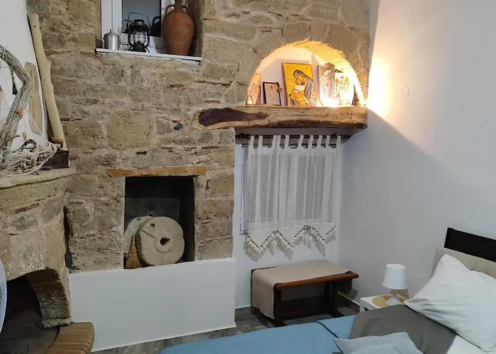 بيت للعطل Flora's Traditional House *