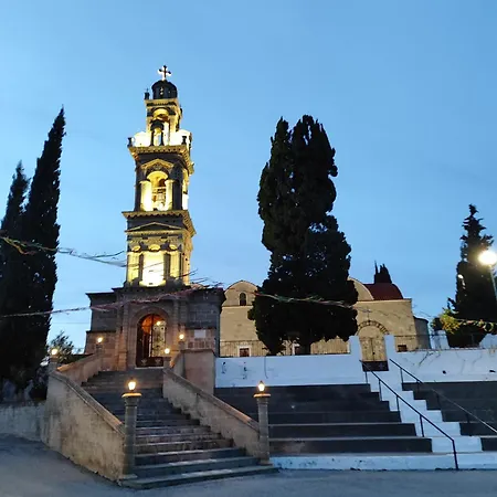 Flora's Traditional House * Malona Village