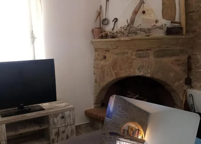 Flora's Traditional House Σπίτι διακοπών *