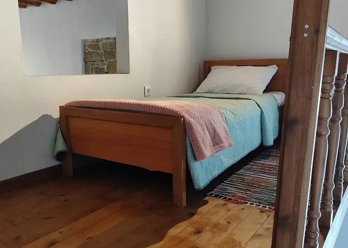 Flora's Traditional House Дом отдыха *